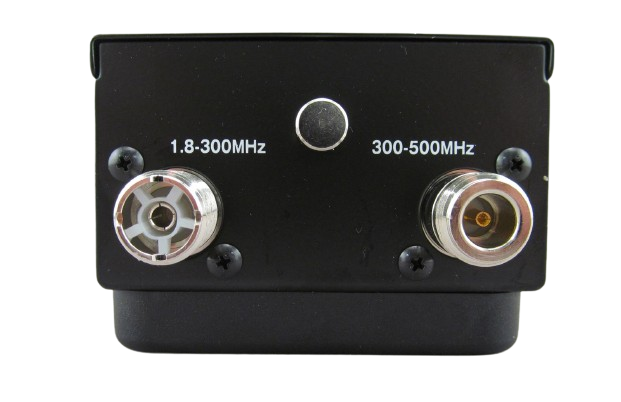 Comet CAA-500 Mark II top panel with SO-239 and N-type antenna connectors